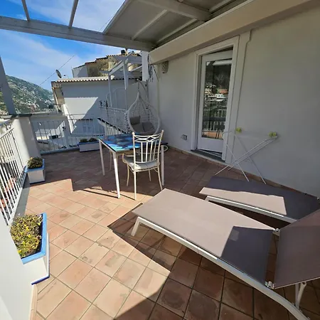 Casa Mandara Bed & Breakfast 4*