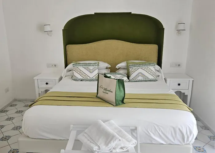 Casa Mandara Bed and Breakfast 4*